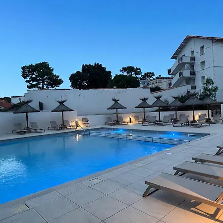 T3 Bord De Piscine Terrasse 6 Pers Apartment *